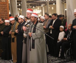 كبار القراء ونجوم «دولة التلاوة» يحيون سابع ليالي رمضان بتلاوات ندية وابتهالات روحانية عطرة في المساجد الكبرى  