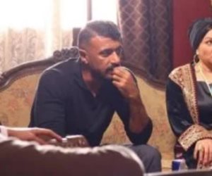 مسلسل على كلاى الحلقة الثامنة.. على كلاى يعرف أن زوجته كاميليا تلجأ للسحر