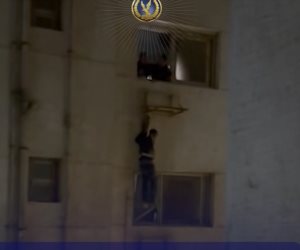 ضبط لص الشقق السكنية أثناء تسلقه عقار  بالبساتين