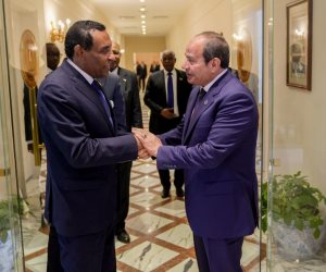 الرئيس السيسي يستقبل رئيس وزراء السودان ويؤكد دعم مصر لوحده السودان
