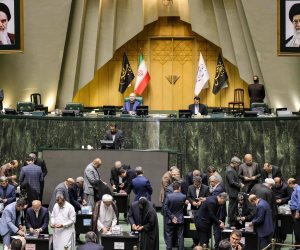 البرلمان الإيراني: بدأتم مسارا نهايته لن تكون بأيديكم