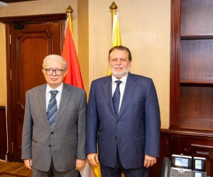 محافظ البنك المركزي المصري يبحث مع نائب رئيس الوزراء للشؤون الاقتصادية تعزيز التعاون المشترك