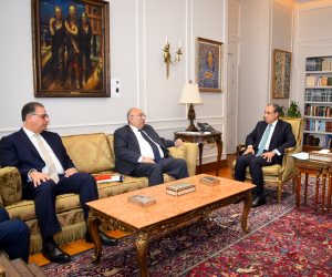 وزير الخارجية يؤكد على أهمية تكثيف الزيارات الميدانية للمحافظات الأكثر تصديراً لتدفقات الهجرة غير الشرعية