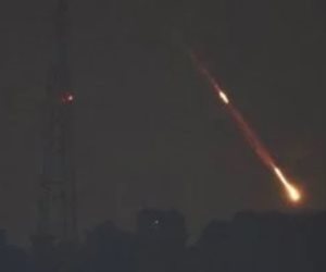 حزب الله يطلق صواريخ باتجاه شمال إسرائيل لأول مرة منذ اتفاق وقف إطلاق النار