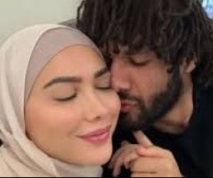 محمد النني يكشف حقيقة طلاقه من زوجته المغربية