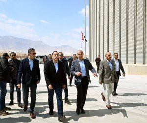 رئيس الوزراء يتفقد صومعة عتاقة بالسويس للاطمئنان على كفاءة منظومة تخزين القمح