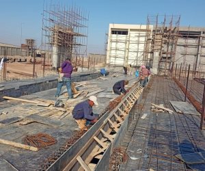 وزيرة الإسكان تتابع موقف تنفيذ مشروعات المرافق بمدينة العبور الجديدة