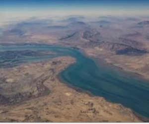 واشنطن ترصد تحركات إيرانية لزرع ألغام في مضيق هرمز