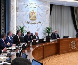 رئيس مجلس الوزراء يترأس اجتماع لجنة إدارة الأزمات المركزية لمتابعة تداعيات التصعيد العسكري بالمنطقة