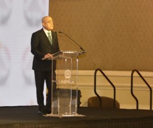 عاصم الجزار: المنطقة تمر بمرحلة شديدة الحساسية والحلول السياسية السبيل الوحيد لاحتواء التصعيد