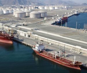 رويترز: تعليق عمليات تحميل النفط في ميناء الفجيرة بعد حريق ناتج عن حطام مسيرة