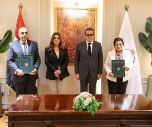 وزيرا الصحة والسكان والتنمية المحلية يشهدان توقيع بروتوكول تعاون لدعم الاستراتيجية الوطنية للسكان