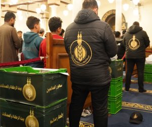 بيت الزكاة والصدقات يقدم 8 آلاف وجبة سحور لرواد الجامع الأزهر في ليلة 27 رمضان