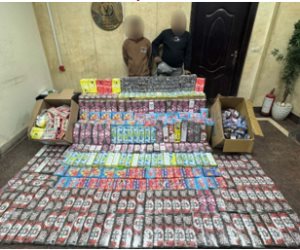 ضبط شخصين بالقاهرة لقيامهما بتصنيع الألعاب النارية وبحوزتهما مليون قطعة 