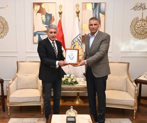 وزير السياحة والآثار يلتقي بمحافظ جنوب سيناء لبحث سبل تعزيز التعاون لدعم القطاع السياحي وزيادة الحركة السياحية الوافدة