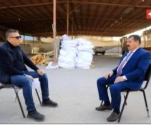 العمدة طه يروى قصة نجاحه من فلاح إلى صاحب مصنع تقاوى فى برنامج أجمل ناس