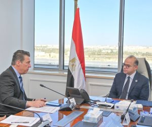 وزير الاستثمار والتجارة الخارجية يبحث مع البنك الأوروبي لإعادة الإعمار والتنمية توسيع آفاق الشراكة في بناء القدرات وصناديق الاستثمار وتعزيز تنافسية التجارة وتحليل البيانات