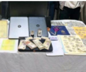 أمن دمياط يضبط شخصان يزوران دفاتر هوية وجوازات سفر بحرية 