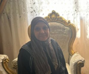 بعد 14 عامًا من الترمل.. الأم المثالية ببورسعيد تروي قصة صبر وكفاح: وعدت أولادي أوصلهم للقمة ووفّيت