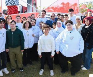 في تقليد سنوى.. صورة تذكارية تجمع الرئيس السيسي مع أبناء الشهداء خلال احتفالية عيد الفطر المبارك