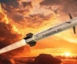 تدمير حي كامل في مدينة عراد بإسرائيل وتصعيد إيراني بشأن مضيق هرمز