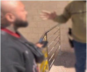 الداخلية عن فرد شرطة ظهر في فيديو نشره سائح أجنبي: مفصول من الخدمة لارتكابه أخطاء مسلكية بأحد منافذ جنوب سيناء