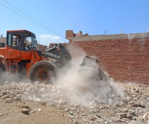 وزيرة التنمية المحلية والبيئة: التصدي لمخالفات بناء وتعديات على الأراضى الزراعية في عدد من المحافظات 