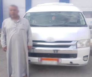 ضبط سائق ميكروباص طلب من سائح أجنبي تعريفة ركوب أزيد من المقررة في جنوب سيناء