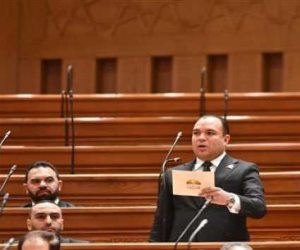 رئيس برلمانية المؤتمر خلال لقاءه رئيس مجلس النواب يطالب بتفعيل الأدوات الرقابية