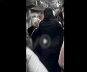 الداخلية تكشف تفاصيل مشاجرة بين بعض السيدات وشاب داخل عربة المترو (فيديو)