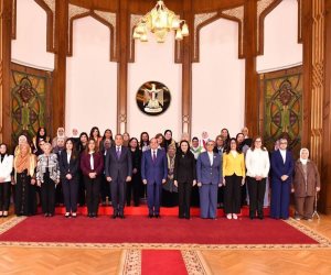 وزيرة الثقافة: احتفاء الرئيس عبد الفتاح السيسي بالمرأة المصرية يؤكد تقدير الدولة لدورها في بناء الوطن.. وعظيمات مصر شريكًا أصيلًا في بناء القوة الناعمة المصرية