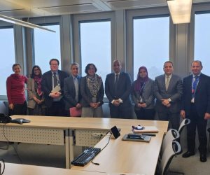 وزير العمل يلتقي قيادات إدارتي معايير «العمل الدولية» وحوكمة العمل وثلاثية الأطراف بالمنظمة