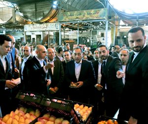 رئيس الوزراء يتفقد مكونات سوق العبور لتجارة الجملة وقطاعاتها المختلفة