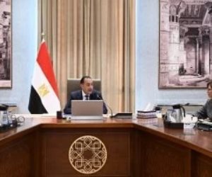 رئيس الوزراء يستعرض منظومة تطوير وتأهيل الكوادر بالجهاز الإداري للدولة