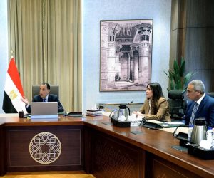 رئيس الوزراء يتابع الإجراءات الخاصة بتنفيذ التوجيهات الرئاسية بطرح وحدات سكنية بالإيجار للمواطنين