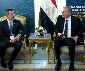 وزير البترول يبحث التعاون مع شركة SLB العالمية تطبيق الحفر الأفقى لزيادة الإنتاج