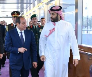 دينا الحسيني تكتب: من "تثبيت أركان الدولة" إلى "حماية الأشقاء".. لهذا استحق الرئيس السيسي وسام الأمن العربي