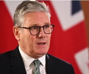 رئيس وزراء بريطانيا يرد على ترامب: نرفض الضغوط الأمريكية