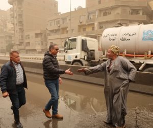 محافظ الجيزة يتفقد جهود شفط مياه الأمطار بعدد من الطرق والميادين