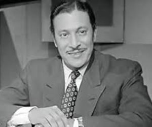 من مذكراته.. عماد حمدى: قدمت شخصية الحشاش بإتقان دون الاقتراب من الحشيش يوما