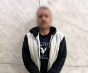 ضبط مُنظم حفلات انتحل صفة ضابط شرطة وأرسل صور إباحية لفتاة