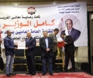 ​كامل الوزير أثناء متابعة انتظام العمل من محطة رمسيس  : شعار المرحلة "ترشيد الإنفاق وتعظيم الإيرادات"