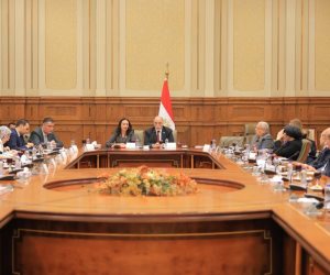 وزيرة التضامن تناقش استعدادات الوزارة لمواجهة متطلبات المرحلة الحالية في ضوء الأحداث الإقليمية والعالمية