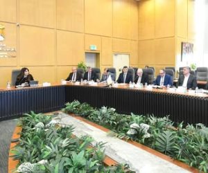 وزيرة الإسكان تبحث مع ممثلي الاتحاد المصري لمقاولي التشييد والبناء تعزيز التعاون المشترك