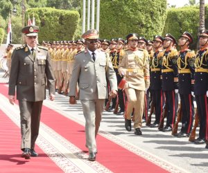 الفريق أحمد خليفة رئيس أركان حرب القوات المسلحة يلتقى رئيس هيئة الأركان العامة للقوات المسلحة بجمهورية الكونغو الديمقراطية 