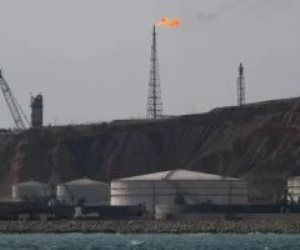 إعلام إسرائيلي: غارات جزيرة خرج استهدفت الدفاع الجوي ولم تطل منشآت نفطية