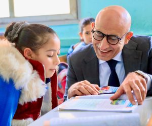 وزير التربية والتعليم يجري جولة تفقدية مفاجئة بعدد من مدارس محافظة الشرقية