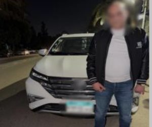 كشف ملابسات استغاثة فتاة من قائد سيارة لقيامه بالتحرش بها أثناء سيرها بأحد الشوراع بالقاهرة