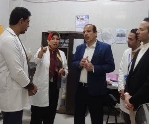 نائب وزير الصحة يتفقد المنشآت الطبية بالبحيرة ويوصي بصرف مكافآت للمتميزين