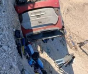 عدد المصابين 42 شخصا فى حادث انقلاب أتوبيس على طريق قنا سوهاج